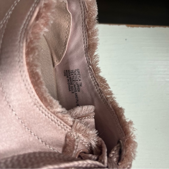 Pink Steve Madden Sneakers Size 7 - Picture 7 of 7